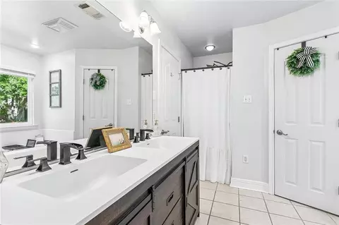 Bath - 225 Swallow St, Covington, LA 70433 photo 1 of 3
