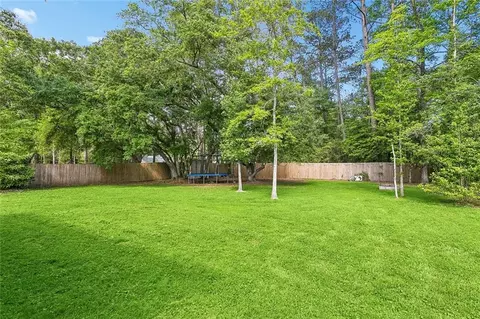 Exterior - 225 Swallow St, Covington, LA 70433 photo 4 of 6