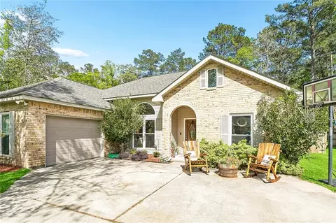 Exterior - 225 Swallow St, Covington, LA 70433 photo 6 of 6