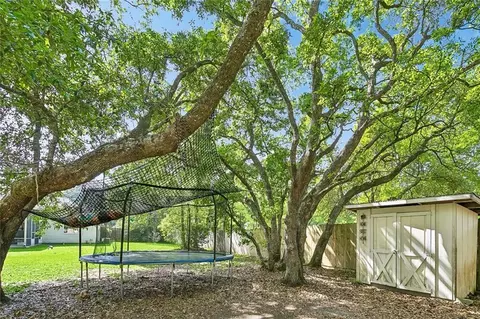 Exterior - 225 Swallow St, Covington, LA 70433 photo 5 of 6