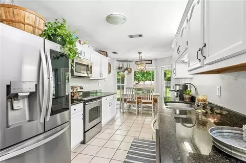 Kitchen - 225 Swallow St, Covington, LA 70433 photo 2 of 2