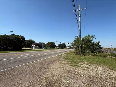 4591 Pontchartrain Dr, Slidell, LA 70458 photo 4