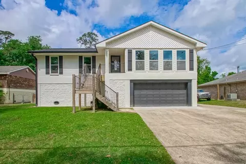 2967 Palm Dr, Slidell, LA 70458