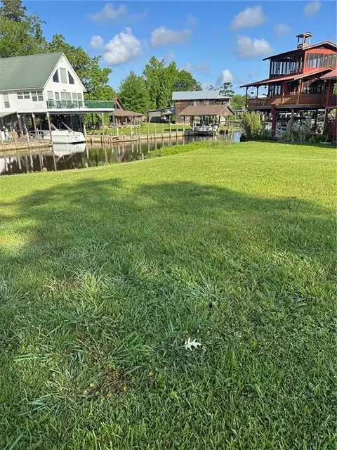 26 26b Buns Ln # A, Springfield, LA 70462 photo 3
