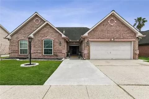 2629 Crestway Rd, Marrero, LA 70072