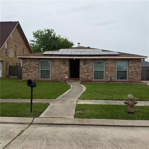 12940 Chanelle Ct, New Orleans, LA 70128