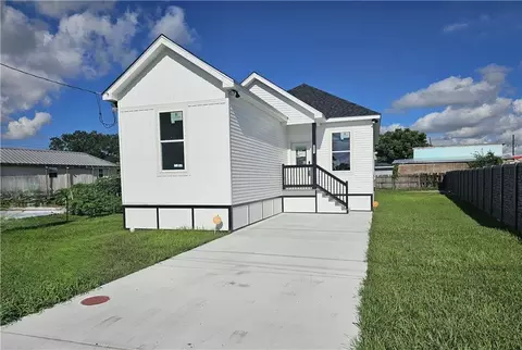 1046 Ave B, Westwego, LA 70094