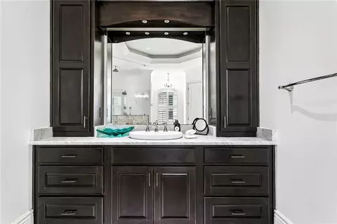 Bath - 614 Millikens Bnd, Covington, LA 70433 photo 2 of 5