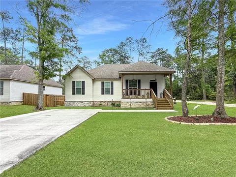61254 Anchorage Dr, Lacombe, LA 70445
