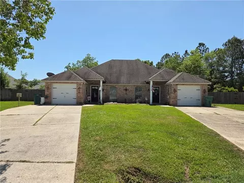 197-203 Remmy Ct, Mandeville, LA 70448