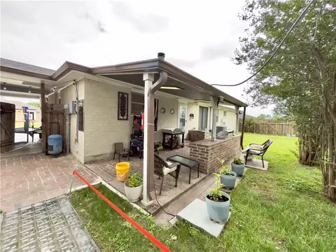Exterior - 456 Hooper Dr, Kenner, LA 70065 photo 4 of 7