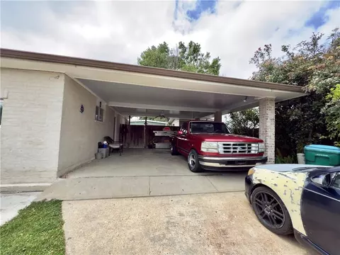Exterior - 456 Hooper Dr, Kenner, LA 70065 photo 6 of 7