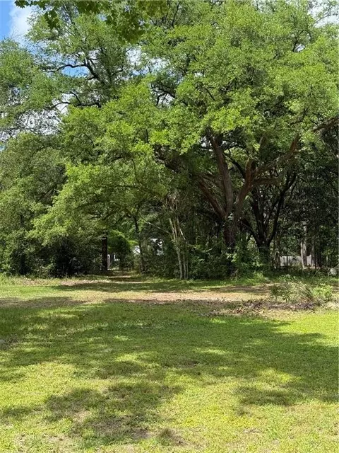 72730 5th Ave, Abita Springs, LA 70420