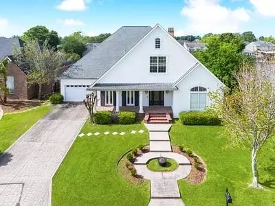 Exterior - 238 Spinnaker Dr, Slidell, LA 70458 photo 2 of 6