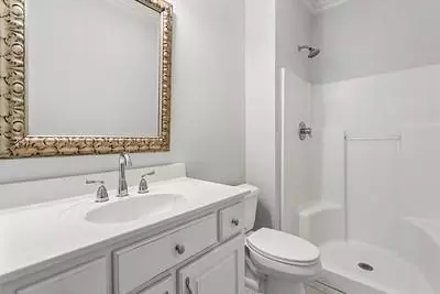 Bath - 238 Spinnaker Dr, Slidell, LA 70458 photo 3 of 6