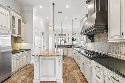 Kitchen - 238 Spinnaker Dr, Slidell, LA 70458 photo 1 of 2