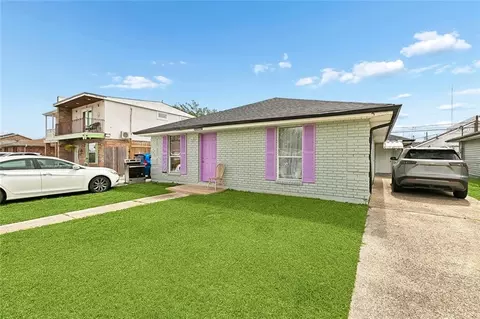 3625-27 Shangri La Dr, Chalmette, LA 70043