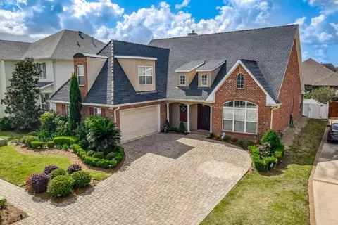 233 Cane Bayou Ln, Kenner, LA 70065