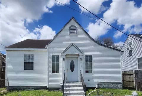 2608 Painters St, New Orleans, LA 70117
