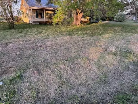 58490 Hymel St, White Castle, LA 70788