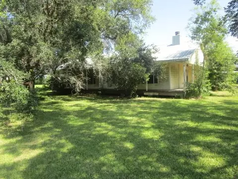 58490 Hymel St, White Castle, LA 70788