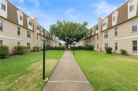 2724 Whitney Pl #330, Metairie, LA 70002