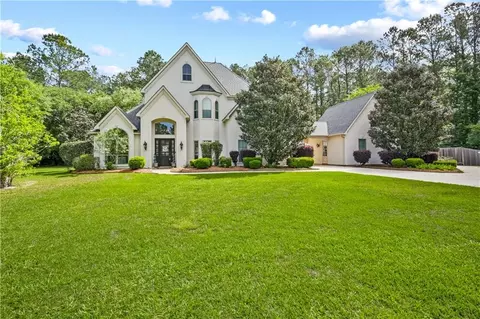 459 Camden Park Dr, Covington, LA 70435