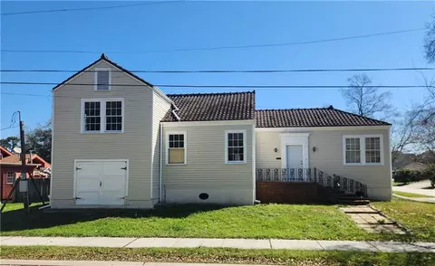 6417 Fleur De Lis Dr, New Orleans, LA 70124
