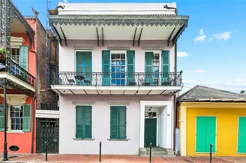 817 Burgundy St #D, New Orleans, LA 70116
