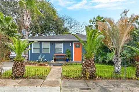 2405 Marietta St, Chalmette, LA 70043
