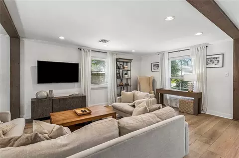 655 Barbara Pl, Mandeville, LA 70448 photo 6
