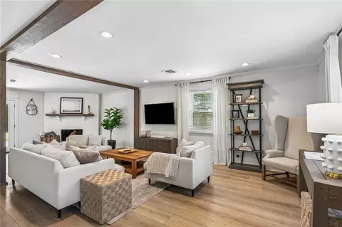 655 Barbara Pl, Mandeville, LA 70448 photo 7