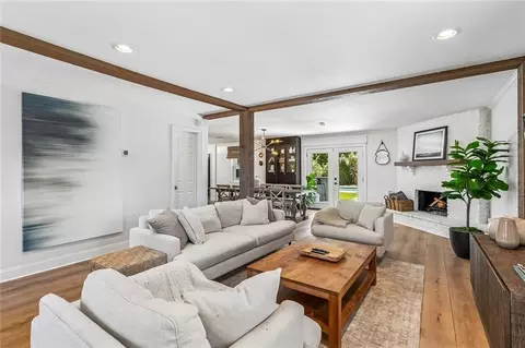 655 Barbara Pl, Mandeville, LA 70448 photo 8