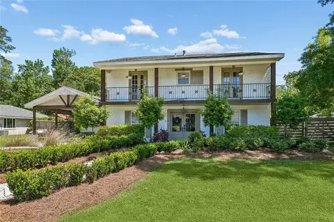 655 Barbara Pl, Mandeville, LA 70448 photo 2