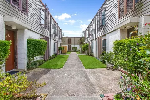 1140 Lake Ave #1140, Metairie, LA 70005