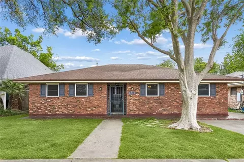 8713 Bocage Pl, River Ridge, LA 70123