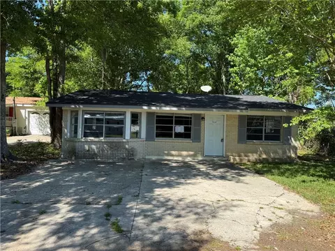 39449 Magnolia St, Pearl River, LA 70452