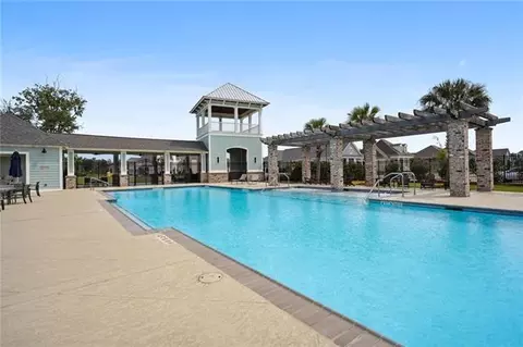 Exterior - 344 Ormond Dr, Covington, LA 70433 photo 11 of 13