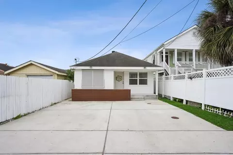 2418 New York St, New Orleans, LA 70122