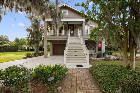 Exterior - 127 Wilkinson St, Mandeville, LA 70448 photo 2 of 8