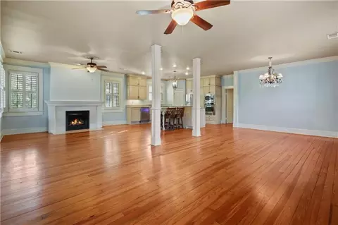 Living - 127 Wilkinson St, Mandeville, LA 70448 photo 4 of 4