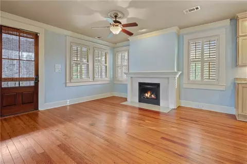 Living - 127 Wilkinson St, Mandeville, LA 70448 photo 2 of 4
