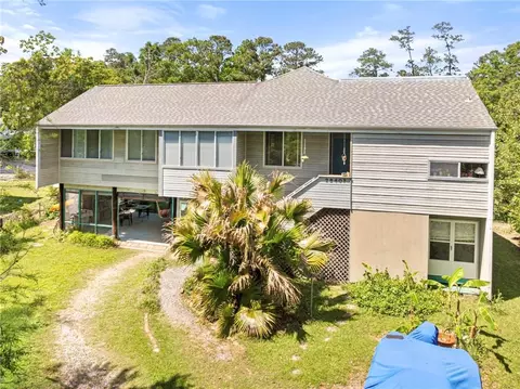 28407 Island Dr, Lacombe, LA 70445