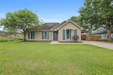44168 Washley Trace Cir, Robert, LA 70455