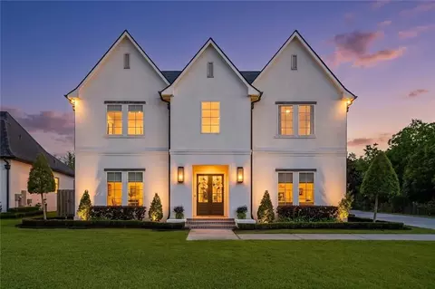 170 Green Trails Dr, Belle Chasse, LA 70037