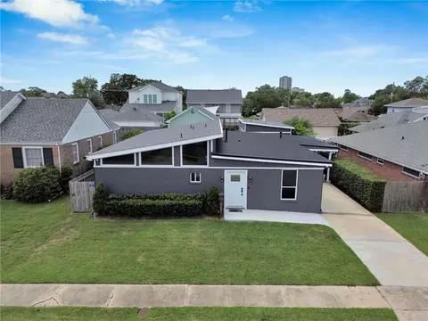 1324 Poinsettia St, Metairie, LA 70005