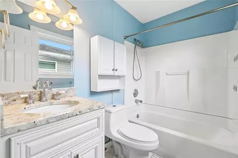Bath - 3660 Tulane Dr, Kenner, LA 70065 photo 1 of 2