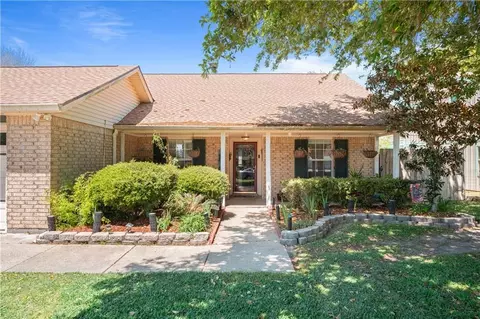 393 Moonraker Dr, Slidell, LA 70458