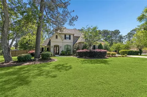 213 Sap Berry Dr, Madisonville, LA 70447