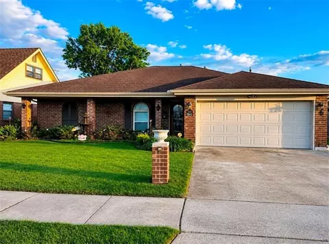 5545 Trinity Dr, Marrero, LA 70072